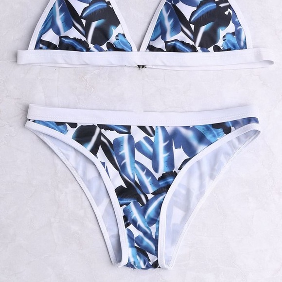 Blue pattern bikini - Picture 3 of 3